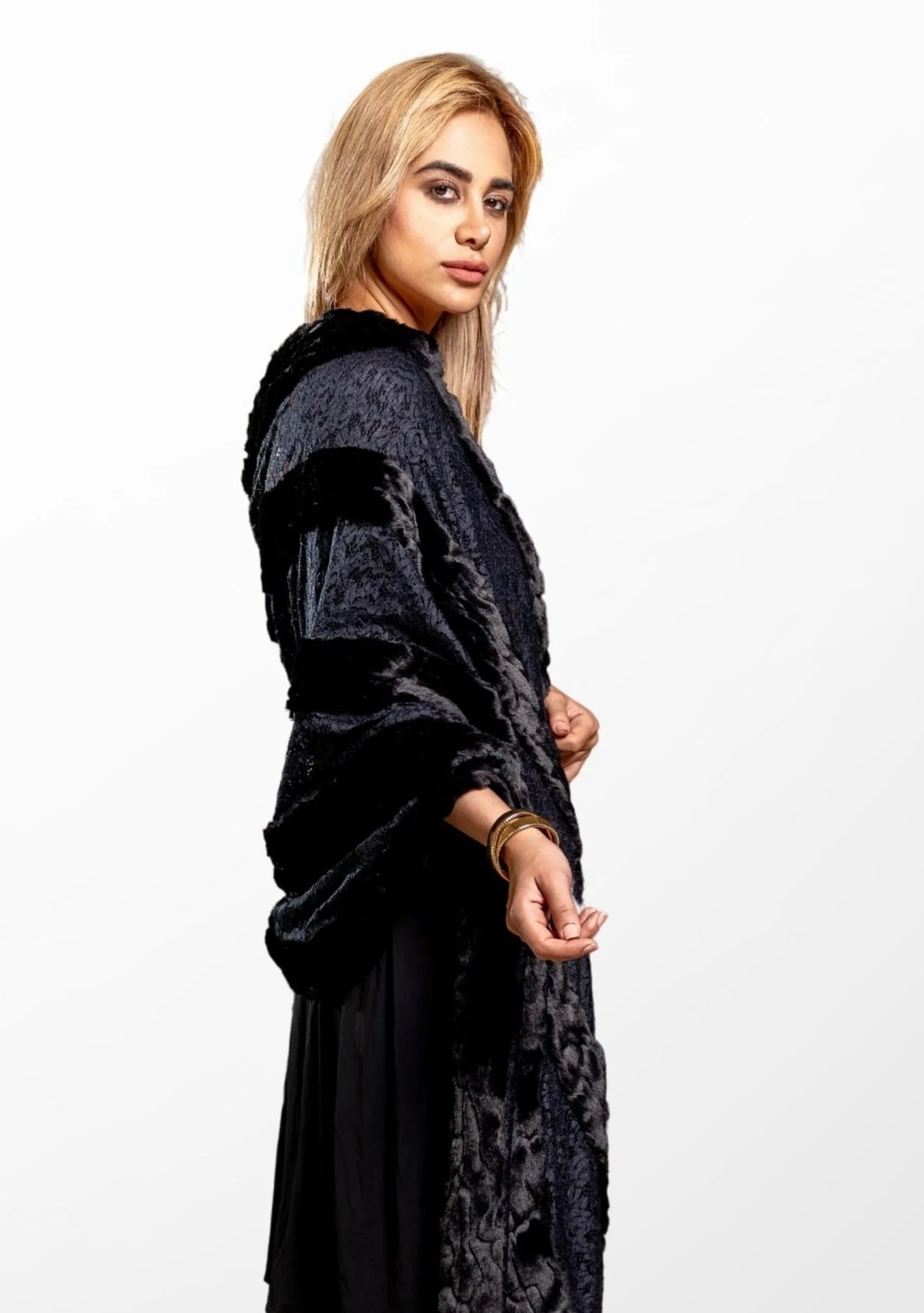 Black Floral Lace Scarf With Black Faux Fur Panels