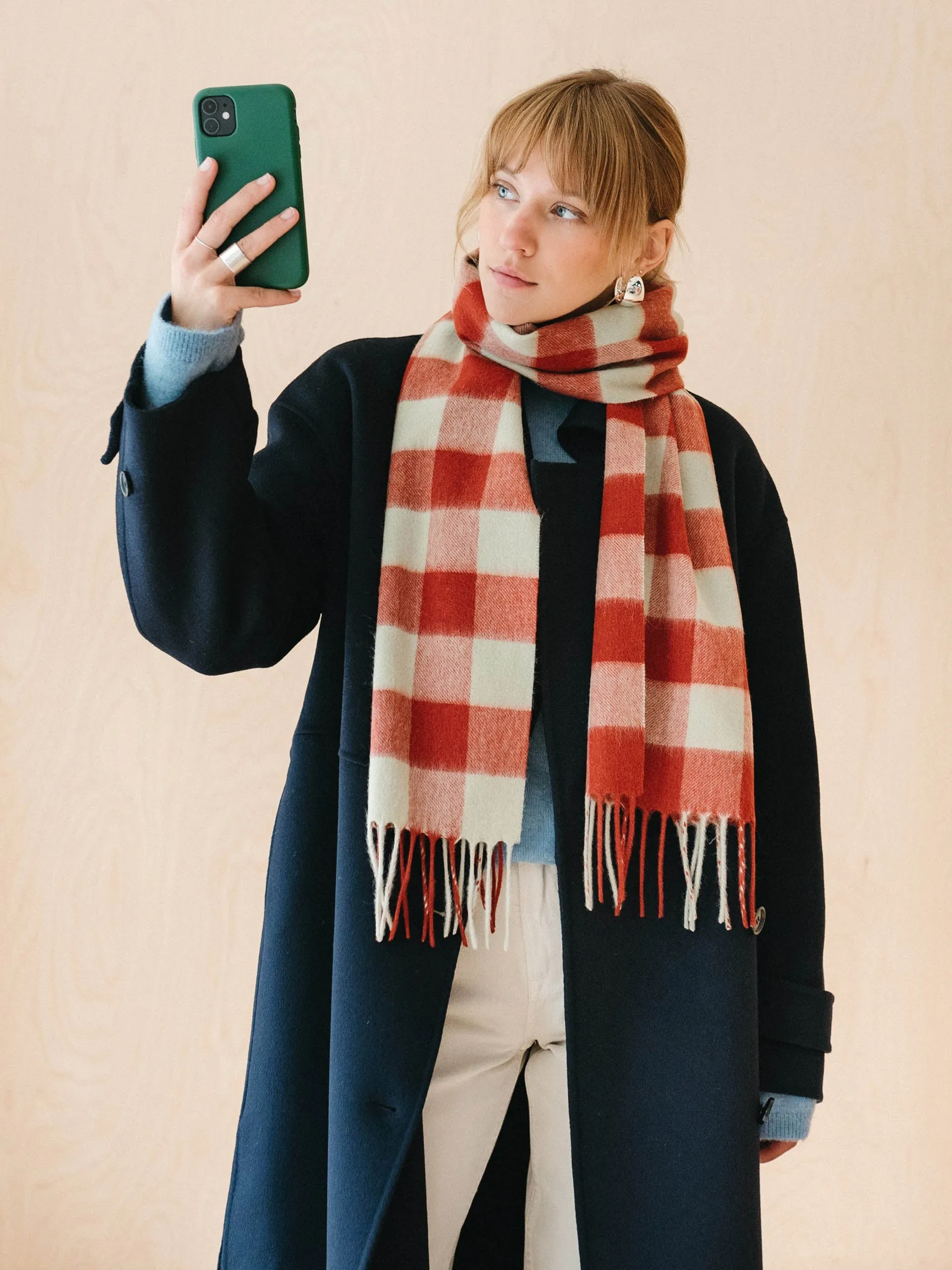 Lambswool scarf in red gingham