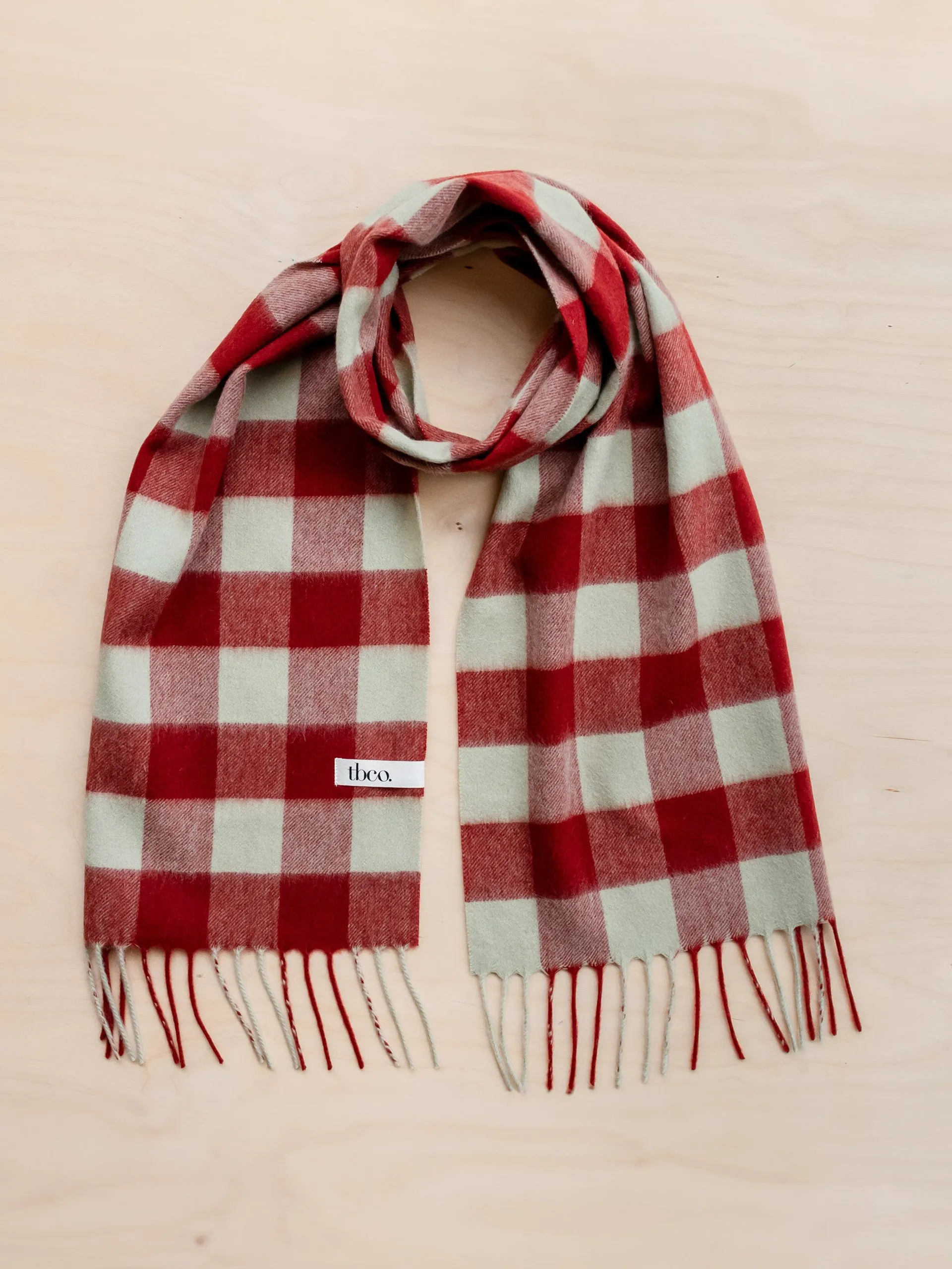 Lambswool scarf in red gingham