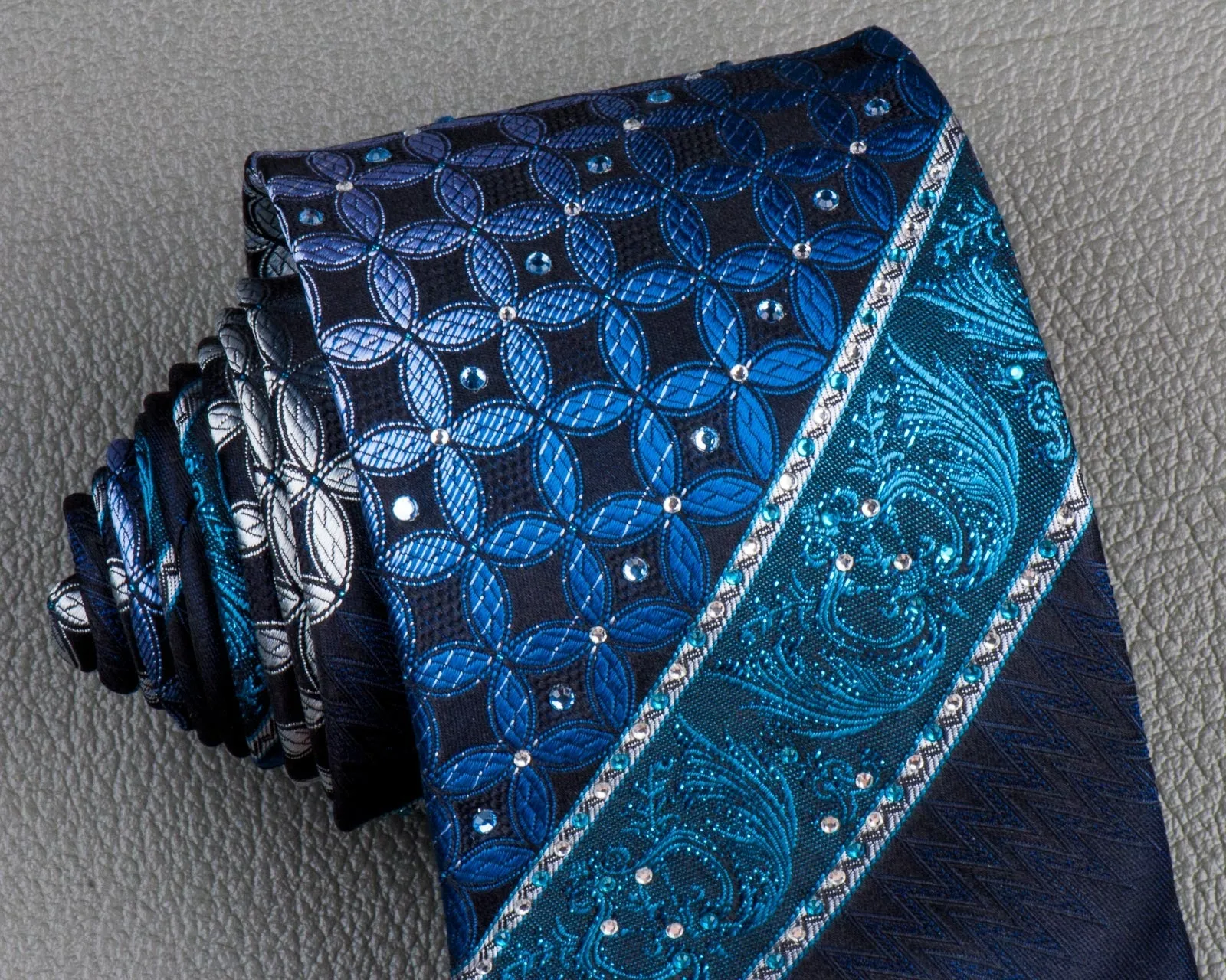 Men's Rhinestone Silk Necktie Interlocking Circles On Dark Blue