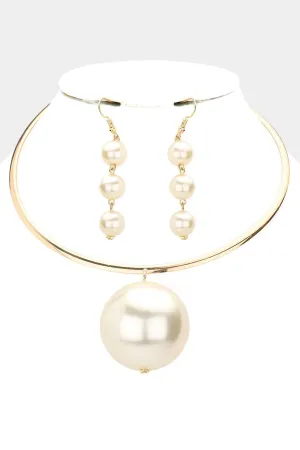 Oversized Pearl Pendant Choker Necklace
