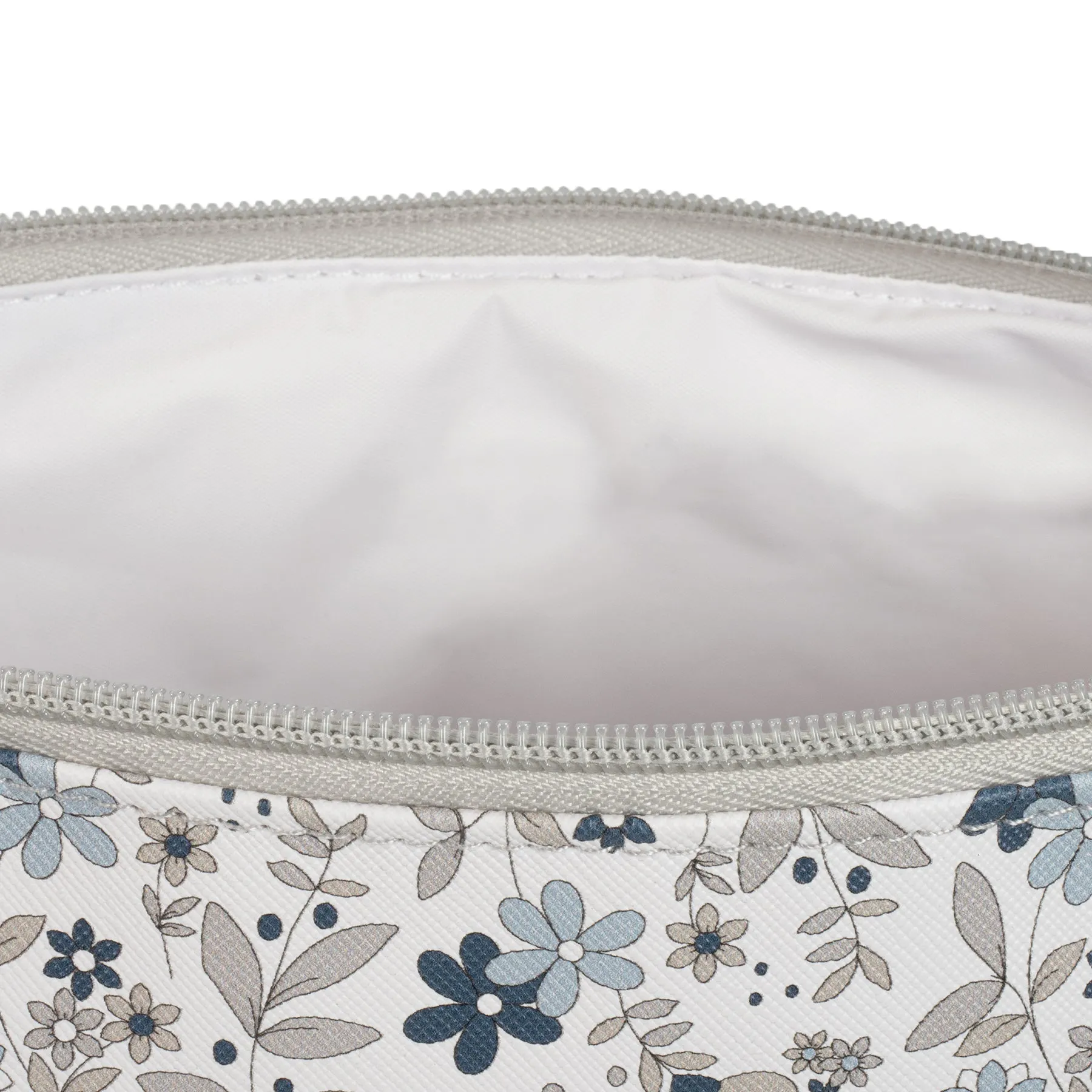 Pasito a Pasito Delia Blue Travel Essentials Pouch